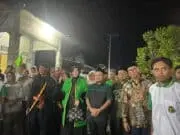 Antusias Warga Sambut Ibu Hj.Illiza , 4000 Beasiswa Akan di Alokasikan untuk Anak di Nagan Raya Antusias Warga Sambut Ibu Hj.Illiza , 4000 Beasiswa Akan di Alokasikan untuk Anak di Nagan Raya
