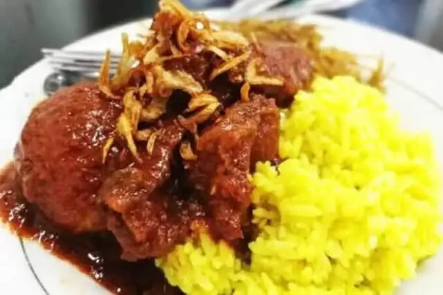 Nasi Kuning Dongkrak Harapan Ekonomi di Tengah Resesi Nasi Kuning Dongkrak Harapan Ekonomi di Tengah Resesi