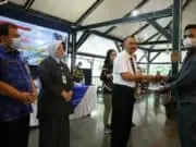 Bupati Serahkan Ganti Rugi Tanah Untuk Pelebaran Jalan Desa Karangrejo
