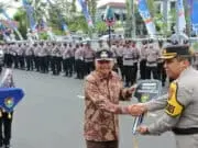 Polres Purworejo Gelar Apel Pasukan Pengamanan Malam Tahun Baru Polres Purworejo Gelar Apel Pasukan Pengamanan Malam Tahun Baru
