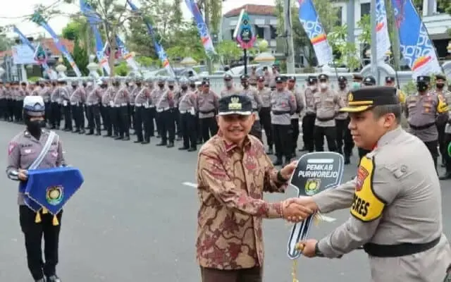 Polres Purworejo Gelar Apel Pasukan Pengamanan Malam Tahun Baru