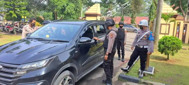 Perketat Sispam Mako, Peronel Polres Lebak Lakukan Pengawasan di Pintu Masuk Mako