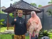 Mantan Kepala BBWS Citanduy Siap Maju di Pilwako Banjar H Bambang Hidayah M. Eng didamping isteri.