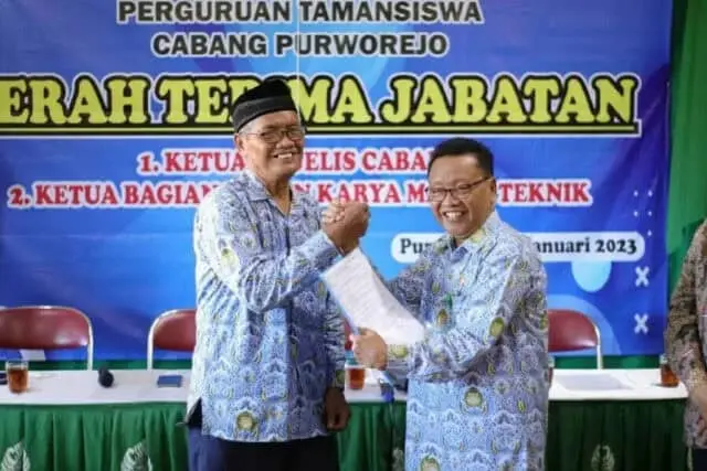 SMK TKM Purworejo Laksanakan Sertijab Kepala Sekolah, Ki Gandung Ngadina Digantikan Ki Joko SMK TKM Purworejo Laksanakan Sertijab Kepala Sekolah, Ki Gandung Ngadina Digantikan Ki Joko