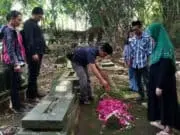 Peringati HPN 2023, Pewarta Purworejo Lakukan Ajangsana dan Ziarahi Makam Wartawan