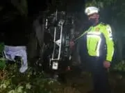 Tragis 5 Penumpang Dilaporkan Meninggal Dunia Akibat Mobil Masuk Jurang
