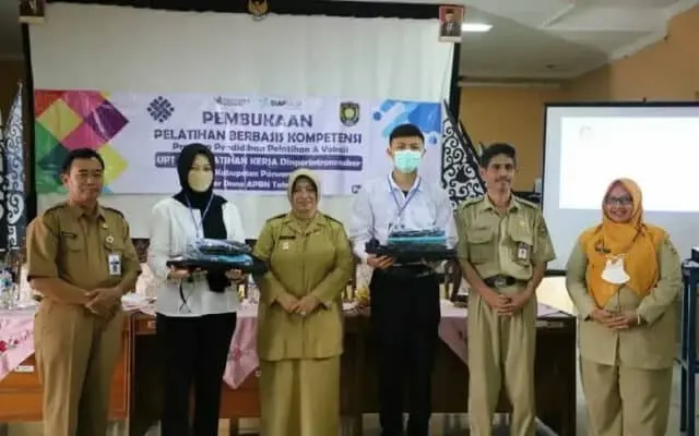 Wabup Hadiri dan Membuka Pelatihan Berbasis Kompetensi di UPT BLK Purworejo Wabup Hadiri dan Membuka Pelatihan Berbasis Kompetensi di UPT BLK Purworejo