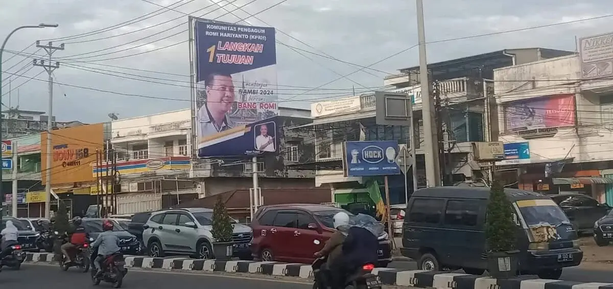 Ketua DPW PAN Jambi Tanya ke Gubernur Jambi Al – Haris Masuk Partai Golkar, Ternyata Ini Katanya....... Ketua DPW PAN Jambi Tanya ke Gubernur Jambi Al – Haris Masuk Partai Golkar, Ternyata Ini Katanya.......