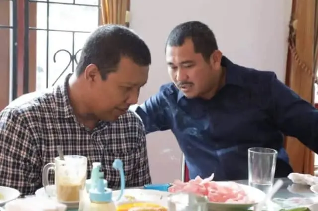 IMG-20230215-WA0000 Romi Hariyanto (kiri) saat bicara serius tentang Provinsi Jambi ke depan bersama Bupati Bungo H Mashuri.