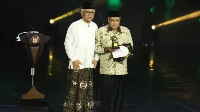 KH Said Aqil Terima Anugerah 1 Abad NU, Ini Harapannya KH Said Aqil Terima Anugerah 1 Abad NU, Ini Harapannya