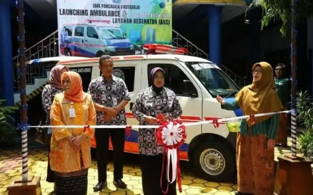 SMK Pancasila 1 Kutoarjo Melaunching Ambulance Gratis dan Buka Program Keahlian Layanan Kesehatan SMK Pancasila 1 Kutoarjo Melaunching Ambulance Gratis dan Buka Program Keahlian Layanan Kesehatan