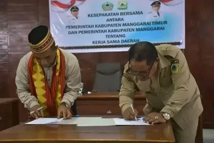 Berbatasan Langsung, Pemkab Manggarai Dan Manggarai Timur Tanda Tangani Kesepakatan Kerja Sama Antara Daerah Berbatasan Langsung, Pemkab Manggarai Dan Manggarai Timur Tanda Tangani Kesepakatan Kerja Sama Antara Daerah