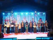 Rameune Expo Resmi Ditutup, Ribuan Pengunjung Padati Alun-Alun Rameune Expo Resmi Ditutup, Ribuan Pengunjung Padati Alun-Alun