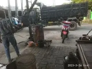 Kembali Beroperasi, Galian Tanah di Pengarengan Rajeg Dikeluhkan Warga Kembali Beroperasi, Galian Tanah di Pengarengan Rajeg Dikeluhkan Warga