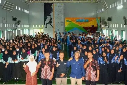 LBH SAKTI Purworejo Beri Materi Tentang Kenakalan dan Kriminalitas di SMK N 7 Purworejo