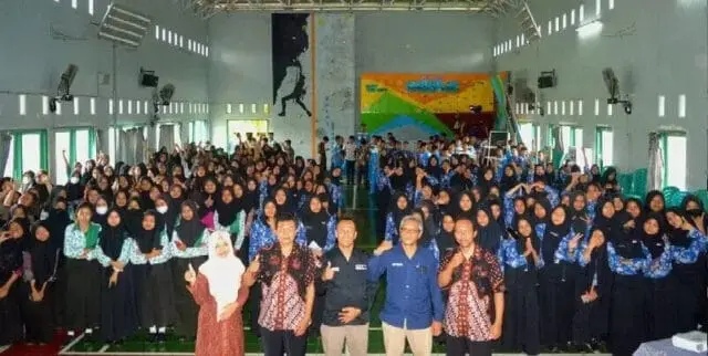 LBH SAKTI Purworejo Beri Materi Tentang Kenakalan dan Kriminalitas di SMK N 7 Purworejo LBH SAKTI Purworejo Beri Materi Tentang Kenakalan dan Kriminalitas di SMK N 7 Purworejo
