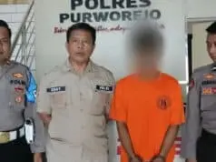 Menjual Obat Mercon Seorang Guru Ditangkap Polisi Menjual Obat Mercon Seorang Guru Ditangkap Polisi