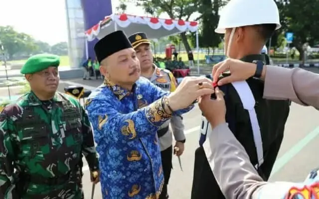 Ribuan Miras dan Knalpot Brong Dimusnahkan Dalam Gelar Operasi Ketupat Candi 2023 Ribuan Miras dan Knalpot Brong Dimusnahkan Dalam Gelar Operasi Ketupat Candi 2023