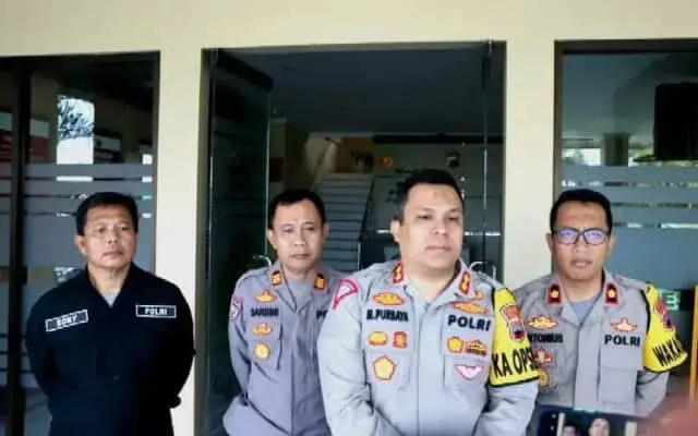 Polres Purworejo Buka Penitipan Kendaraan Gratis Bagi Warga Yang Akan Mudik Polres Purworejo Buka Penitipan Kendaraan Gratis Bagi Warga Yang Akan Mudik