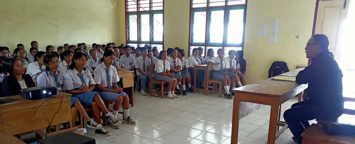 Jalankan Program BPHN Mengasuh,LBH Manggarai Raya NTT Lakukan Penyuluhan Hukum Di SMA,SMK Dan SMP Bintang Timur Ruteng