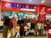 Jelang Lebaran, Mohd. Rizki Ajak Anak Yatim Berbelanja Baju Baru Jelang Lebaran, Mohd. Rizki Ajak Anak Yatim Berbelanja Baju Baru