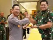 Kapolri Dapat Surprise Dari Panglima TNI di Hari Ulang Tahunnya Ke 54
