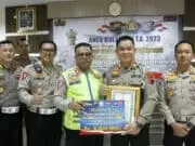 Polres Kebumen Peroleh Reward dari Polda Jateng. Pos Terpadu Operasi Ketupat Candi 2023 Mendapat Juara Dua