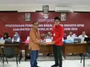 PDIP Purworejo Resmi Daftarkan 45 Bacaleg Ke KPU, Dion Targetkan Pemilu 2024 Meraih 23 Kursi PDIP Purworejo Resmi Daftarkan 45 Bacaleg Ke KPU, Dion Targetkan Pemilu 2024 Meraih 23 Kursi