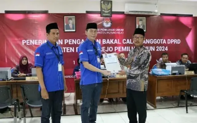 Partai Demokrat Resmi Daftarkan 45 Orang Bacaleg. Mengenai Kepindahan Bupati Ke Partai Nasdem, Yophi Prabowo: Saya Belum Dapat Kabar Partai Demokrat Resmi Daftarkan 45 Orang Bacaleg. Mengenai Kepindahan Bupati Ke Partai Nasdem, Yophi Prabowo: Saya Belum Dapat Kabar