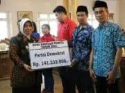 Wabup Serahkan Bankeu Kepada 10 Parpol Yang Mendapatkan Kursi di DPRD Purworejo