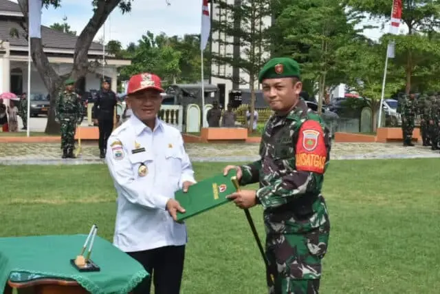 IMG-20230511-WA0000 Bupati Polewali Mandar, H. Andi Ibrahim Masdar menyampaikan terima kasih kepada TNI khususnya Korem 142/Tatag dan Kodim 1402/Polman atas terselenggaranya TMMD Di Kabupaten Polewali Mandar.