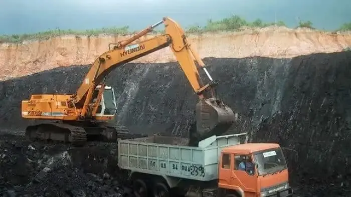 Investasi tambang batubara Jambi melesu cukup parah, dan ini hanya disebabkan angkutan batubara yang terus menjadi masalah.