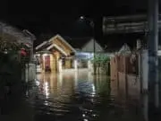 Perumahan Teguh Permai I Dilantak Banjir, Perlu Perhatian Walikota Jambi Perumahan Teguh Permai I tergenang banjir.
