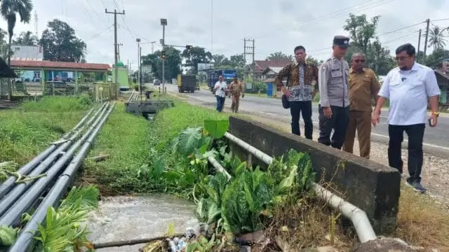 IMG-20230526-WA0004 Calon Bupati Muaro Jambi Ivan Wirata, Gerak cepat atasi banjir di Kabupaten Muaro Jambi. Poto/Pelita.co/can