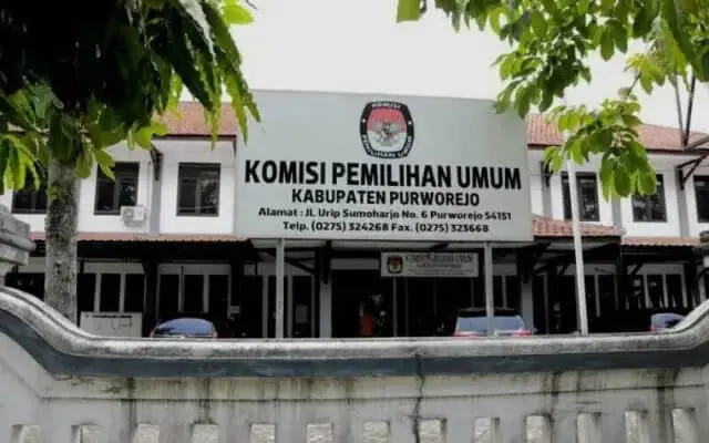 PAN,PKB dan Golkar Resmi Daftarkan Bacalegnya ke KPU PAN,PKB dan Golkar Resmi Daftarkan Bacalegnya ke KPU