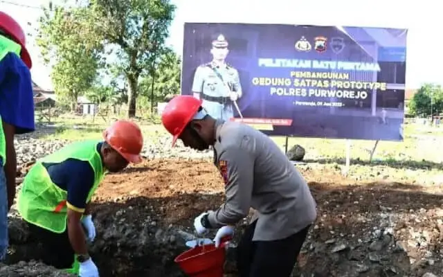 Polres Purworejo Bangun Gedung satpas prototype Untuk Pelayanan BPKB dan SIM