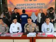 Mengaku Biro Tour dan Travel Tipu Uang Jemaah Umroh Hingga Ratusan Juta Mengaku Biro Tour dan Travel Tipu Uang Jemaah Umroh Hingga Ratusan Juta