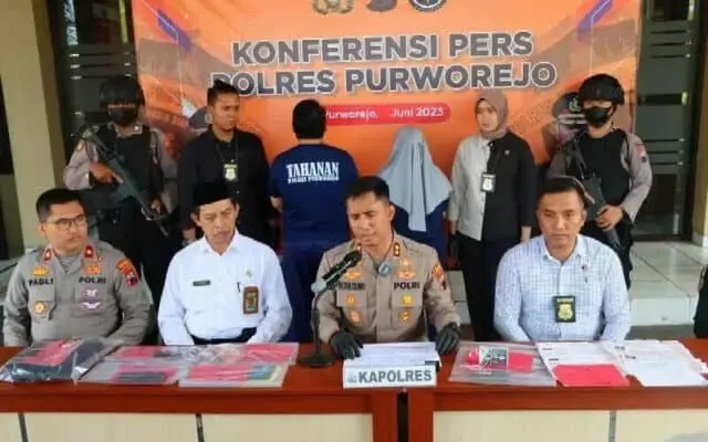 Mengaku Biro Tour dan Travel Tipu Uang Jemaah Umroh Hingga Ratusan Juta Mengaku Biro Tour dan Travel Tipu Uang Jemaah Umroh Hingga Ratusan Juta