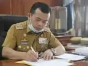 Gubernur Jambi Al – Haris Terus Disorot, Pembangunan RTH Putri Pinang Masak Tak Sesuai Regulasi Gubernur Jambi Al-Haris. Poto/Pelita.co/ist