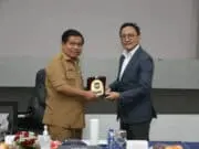 Gandeng Kemenag, Ditjen Bina Keuda Kemendagri Gelar Webinar Percepat Sertifikasi Halal bagi UMKM