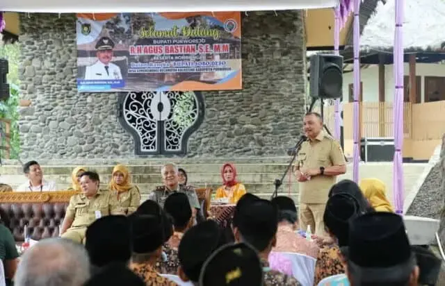 BSD di Kaligesing, Bupati Kunjungi Lima Desa dan Tinjau Pembangunan Makam Syekh Maulana Maghribi BSD di Kaligesing, Bupati Kunjungi Lima Desa dan Tinjau Pembangunan Makam Syekh Maulana Maghribi