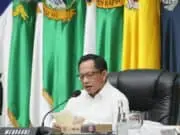 Mendagri Tito Ditunjuk Presiden sebagai Menlu Ad Interim