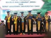 Andap Budhi Revianto Terima Gelar Doktor Kehormatan Dari Unesa Andap Budhi Revianto Terima Gelar Doktor Kehormatan Dari Unesa