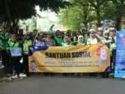 Hari Lalu-lintas Bhayangkara ke-68, Sat Lantas Polres Kebumen Bagikan Sembako ke Ojol
