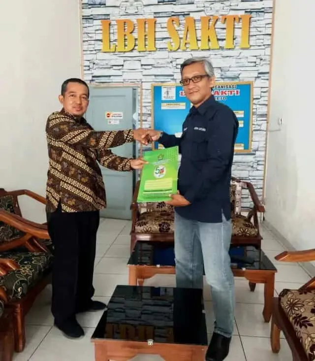 Untuk Dapatkan Manfaat Layanan Hukum, MTS N 3 Purworejo Tandatangani MoU Dengan LBH Sakti Untuk Dapatkan Manfaat Layanan Hukum, MTS N 3 Purworejo Tandatangani MoU Dengan LBH Sakti