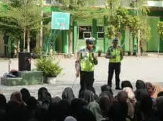 Kasus Bullying Meresahkan, Sat Lantas Sosialisasikan Anti Bullying di MAN 1 Kebumen Kasus Bullying Meresahkan, Sat Lantas Sosialisasikan Anti Bullying di MAN 1 Kebumen