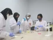 Mahasiswa UNS Kembangkan Microneedle Patch Ekstrak Seledri Sebagai Obat Antihipertensi