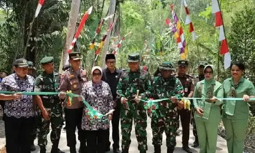 TMMD Reguler 118 Bener Ditutup, Selesaikan Pembangunan Jalan Terpanjang se-Indonesia TMMD Reguler 118 Bener Ditutup, Selesaikan Pembangunan Jalan Terpanjang se-Indonesia