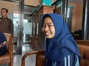 Sudah sejak Kecil Siswi SMK 8 Purworejo ini Jadi Tulang Punggung Keluarga Sudah sejak Kecil Siswi SMK 8 Purworejo ini Jadi Tulang Punggung Keluarga