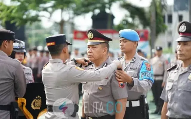 Memasuki Purna Tugas Dua Personel Polres Purworejo Terima Kenaikan Pangkat Penghargaan. Memasuki Purna Tugas Dua Personel Polres Purworejo Terima Kenaikan Pangkat Penghargaan.